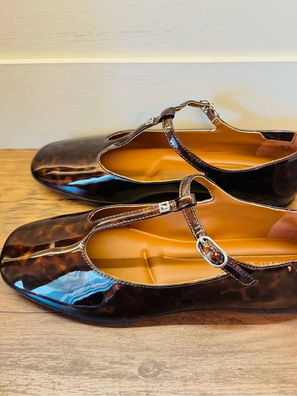 NIB Franco Sarto Marylee Mary Jane Flat Tortoise Patent Brown Women’s US Size 6